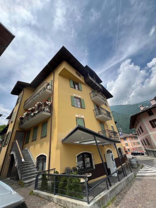Effealatapartments - La Perla Della Val Di Sole Dimaro